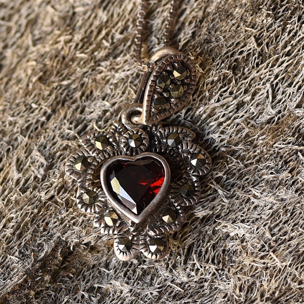 arquisette and Garnet heart necklace
